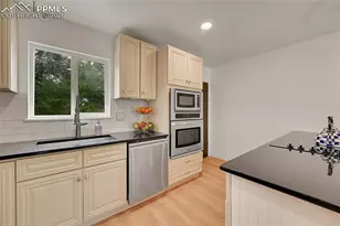 239 Tanna Ct, Colorado Springs, CO 80916 - Photo 6