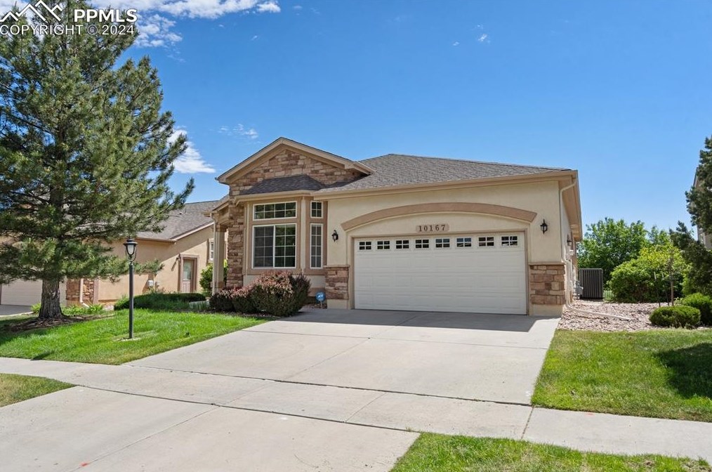 10167 Clovercrest Dr, Colorado Springs, CO 80920-5505
