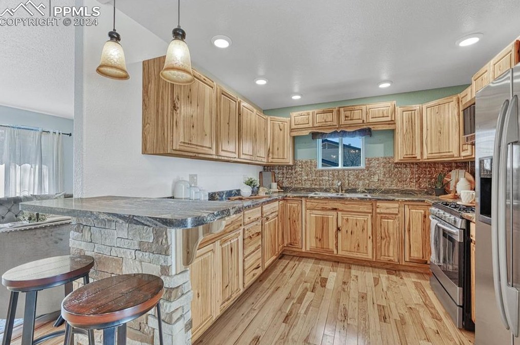 4650 Debonair Cir, Colorado Springs, CO 80917-2519