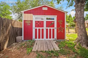 105 Larch Dr, Colorado Springs, CO 80911 - Photo 18