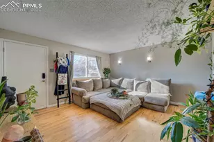 1911 Del Mar Dr, Colorado Springs, CO 80910 - Photo 4