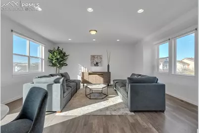 1852 Blue Court, Castle Rock, CO 80104 - Photo 4