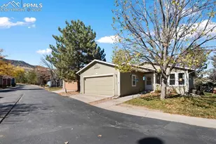 2706 Veteran Heights, Colorado Springs, CO 80904 - Photo 4