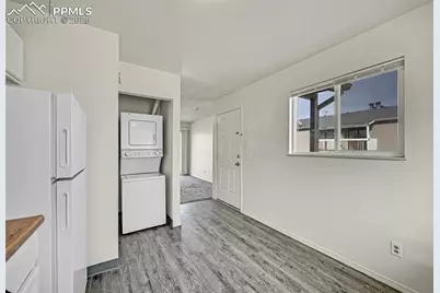 1051 Mazatlan Circle, Colorado Springs, CO 80910 - Photo 14