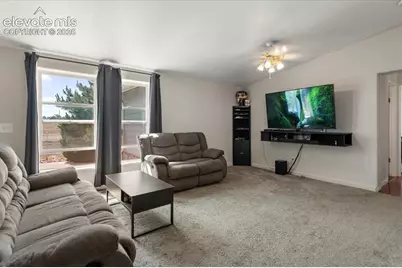 544 N Raymont Drive, Pueblo, CO 81007 - Photo 16