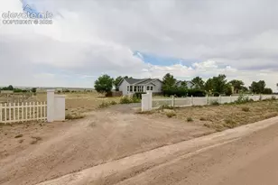 544 N Raymont Dr, Pueblo, CO 81007 - Photo 38