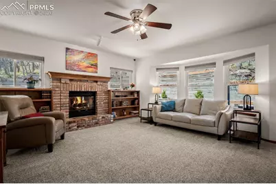 8450 Melross Court, Colorado Springs, CO 80919 - Photo 4