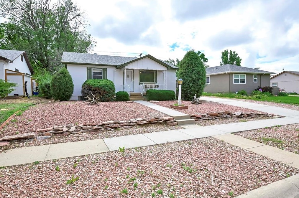 611 Pleasant St, Colorado Springs, CO 80904-2113