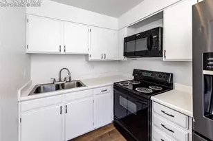 1174 Magnolia St, Colorado Springs, CO 80907 - Photo 26