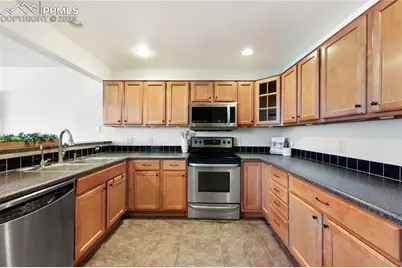 5208 Prairie Grass Lane, Colorado Springs, CO 80922 - Photo 14