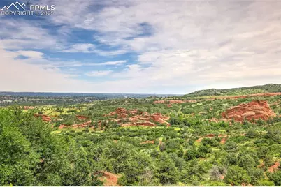 223 Crystal Hills Boulevard, Manitou Springs, CO 80829 - Photo 2