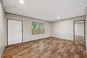 281 E Stewart Dr, Pueblo, CO 81007 - Photo 6