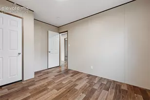 281 E Stewart Dr, Pueblo, CO 81007 - Photo 24