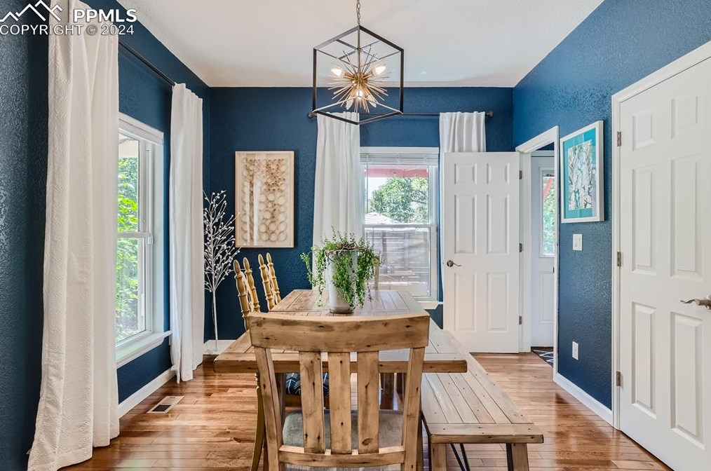 1501 Cucharras St, Colorado Springs CO 80904-4034 exterior