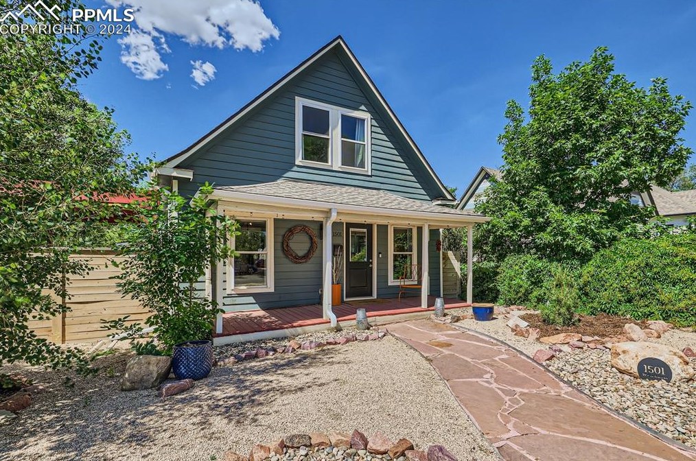 1501 Cucharras St, Colorado Springs CO 80904-4034 exterior