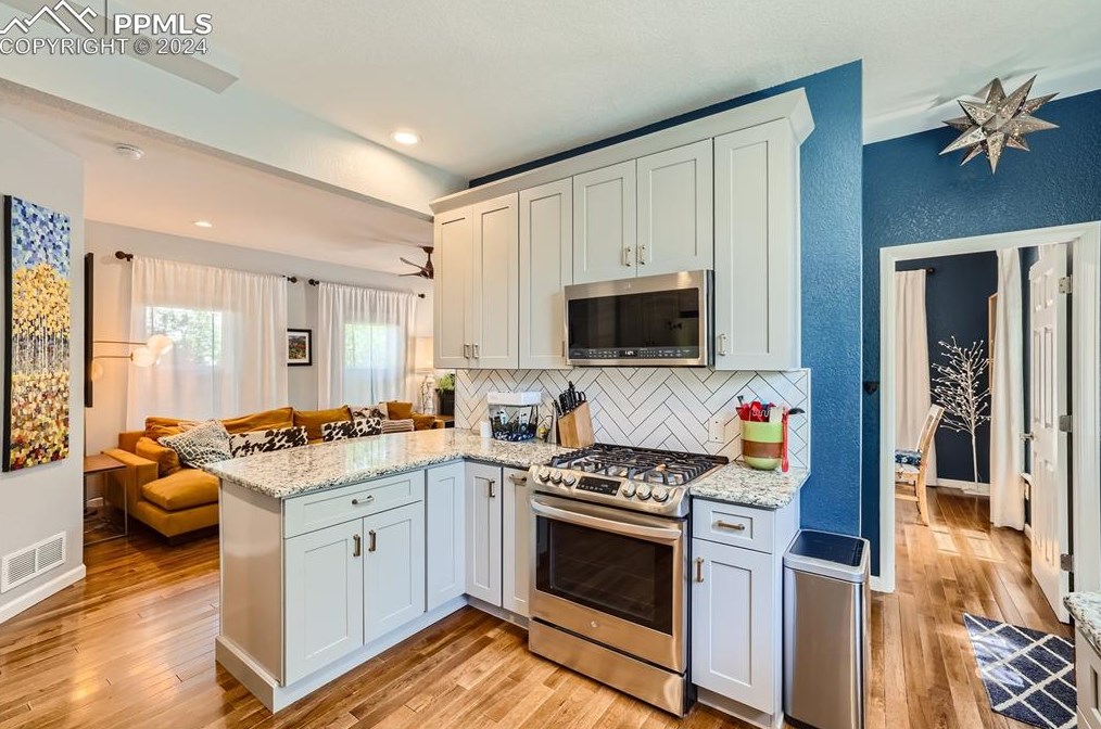 1501 Cucharras St, Colorado Springs CO 80904-4034 exterior