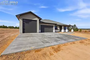 11475 Bison Mdws Ct, Colorado Springs, CO 80908 - Photo 2