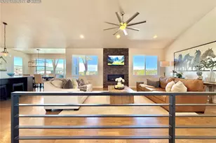 17364 Pond View Pl, Colorado Springs, CO 80908 - Photo 4