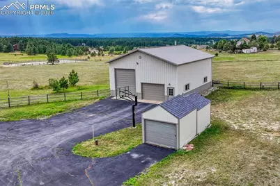 20220 E Elk Creek Drive, Colorado Springs, CO 80908 - Photo 2