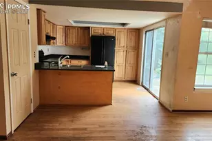 290 Cobblestone Dr, Colorado Springs, CO 80906 - Photo 8