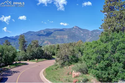 3195 Cedar Heights Drive, Colorado Springs, CO 80904 - Photo 6