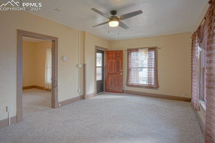 216 E Grand St, Farisita, CO 81089