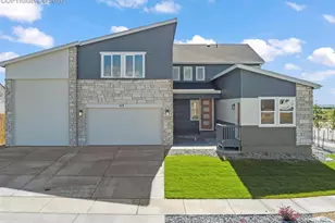 413 Gdn Pk Ave, Calhan, CO 80808 - Photo 2