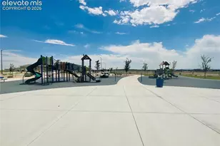 1910 Cuchara Dr, Pueblo, CO 81001 - Photo 44