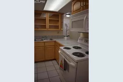 2826 W Platte Avenue, Colorado Springs, CO 80904 - Photo 6