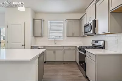 11759 Foraker Lane, Colorado Springs, CO 80925 - Photo 8