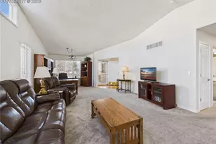 20 Kingsboro Way, Pueblo, CO 81005 - Photo 12