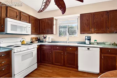 7425 Grand Valley Drive, Colorado Springs, CO 80911 - Photo 6