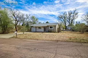 123 Hayes Dr, Colorado Springs, CO 80911 - Photo 2