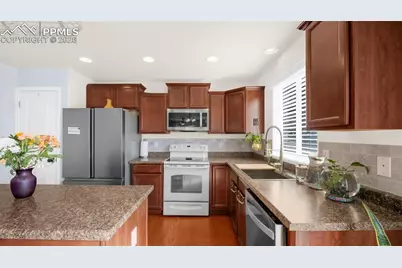 2456 Sierra Springs Drive, Colorado Springs, CO 80916 - Photo 14