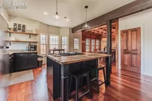 13 Oak Pl, Manitou Springs, CO 80829 - Photo 8