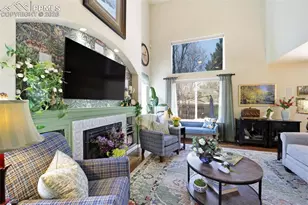 4135 Cherryvale Dr, Colorado Springs, CO 80918 - Photo 8