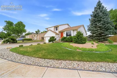 637 Trailcrest Court, Colorado Springs, CO 80906 - Photo 4