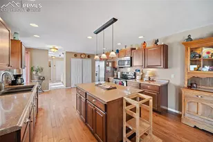 650 E Woodleaf Dr, Pueblo, CO 81007 - Photo 10