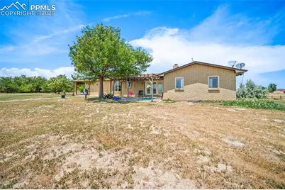 650 E Woodleaf Drive, Pueblo, CO 81007 - Photo 30