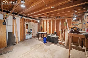 650 E Woodleaf Dr, Pueblo, CO 81007 - Photo 36