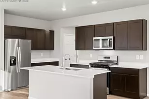 6786 Roundtail Wy, Colorado Springs, CO 80925 - Photo 2