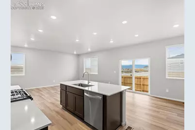 6786 Roundtail Way, Colorado Springs, CO 80925 - Photo 6