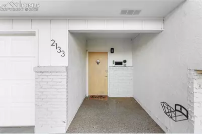 2133 Oakwood Lane, Pueblo, CO 81005 - Photo 4