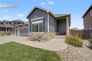 6237 Elk Bench Trail, Colorado Springs, CO 80925 - Photo 2