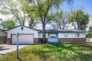 204 Byron Dr, Colorado Springs, CO 80910 - Photo 2