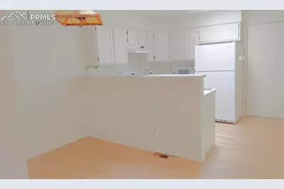 1048 Lutheran Way, Colorado Springs, CO 80915 - Photo 8