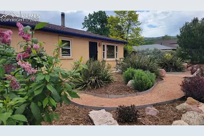 207 Beckers Lane, Manitou Springs, CO 80829 - Photo 2