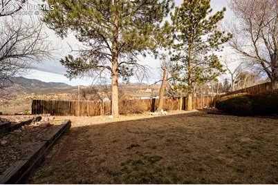 530 Mesa Vista Court, Colorado Springs, CO 80904 - Photo 6