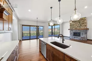 2716 Cathedral Rock Vw, Colorado Springs, CO 80904 - Photo 8