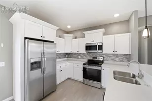 1232 N Challenger Pl, Pueblo, CO 81007 - Photo 10